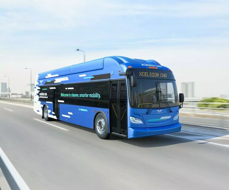 U.S. Manufacturing Boost as Agencies Order 525 New Flyer Buses