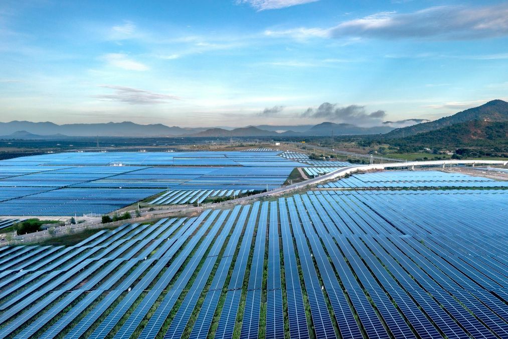 FH Capital acquires majority stake in JinkoSolar US